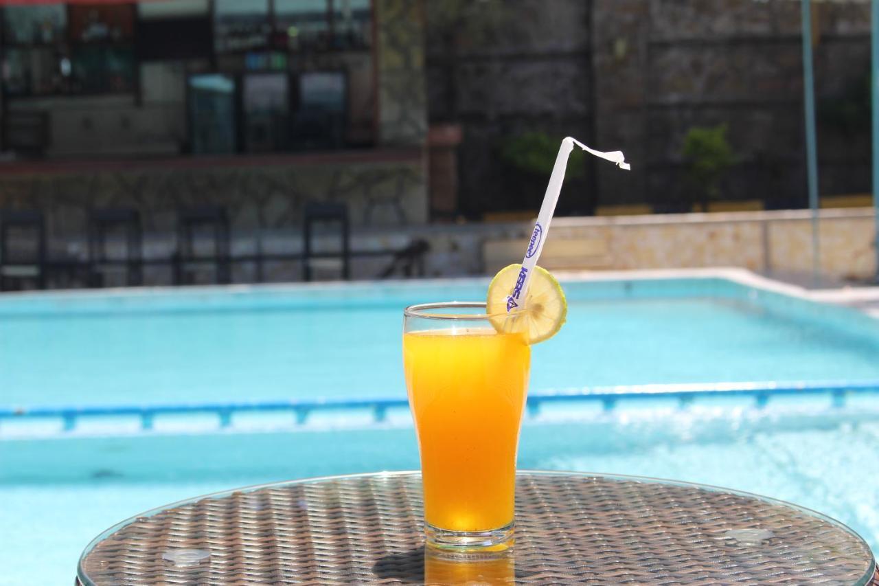 Chamiachi Hotel & Apartments Bamburi Exterior photo