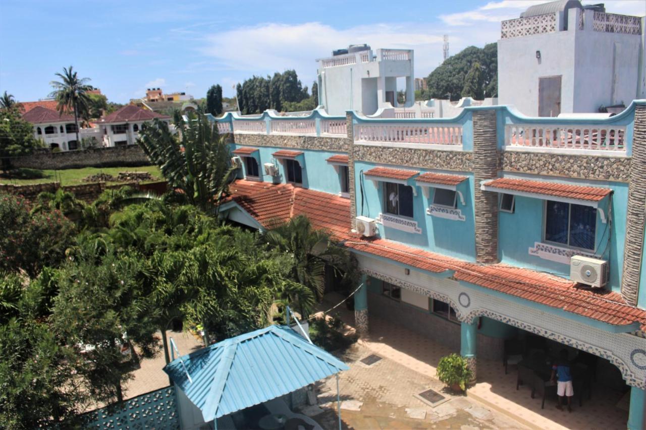 Chamiachi Hotel & Apartments Bamburi Exterior photo